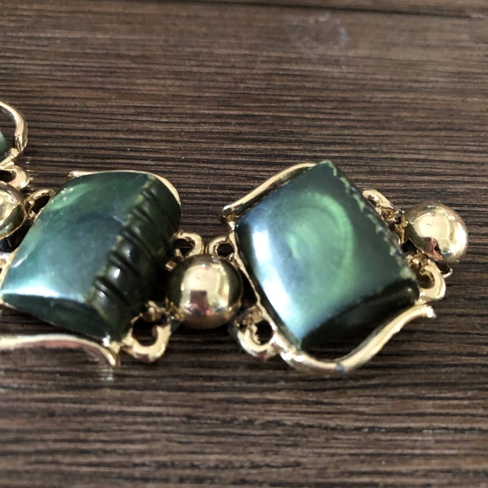 Vintage Mid-Century Gold Metal And Green Stone Br… - image 4